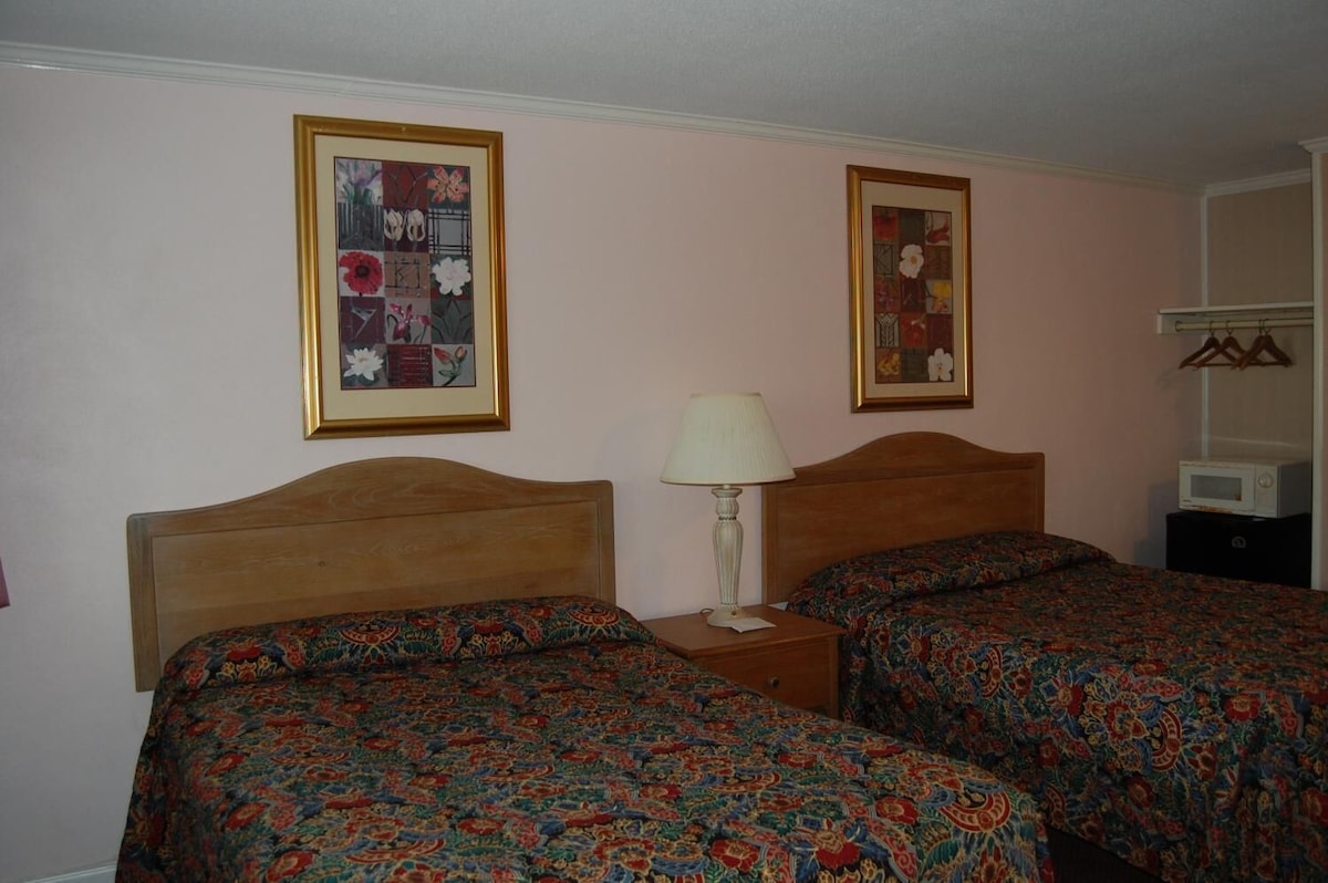 Modern Hotel Room